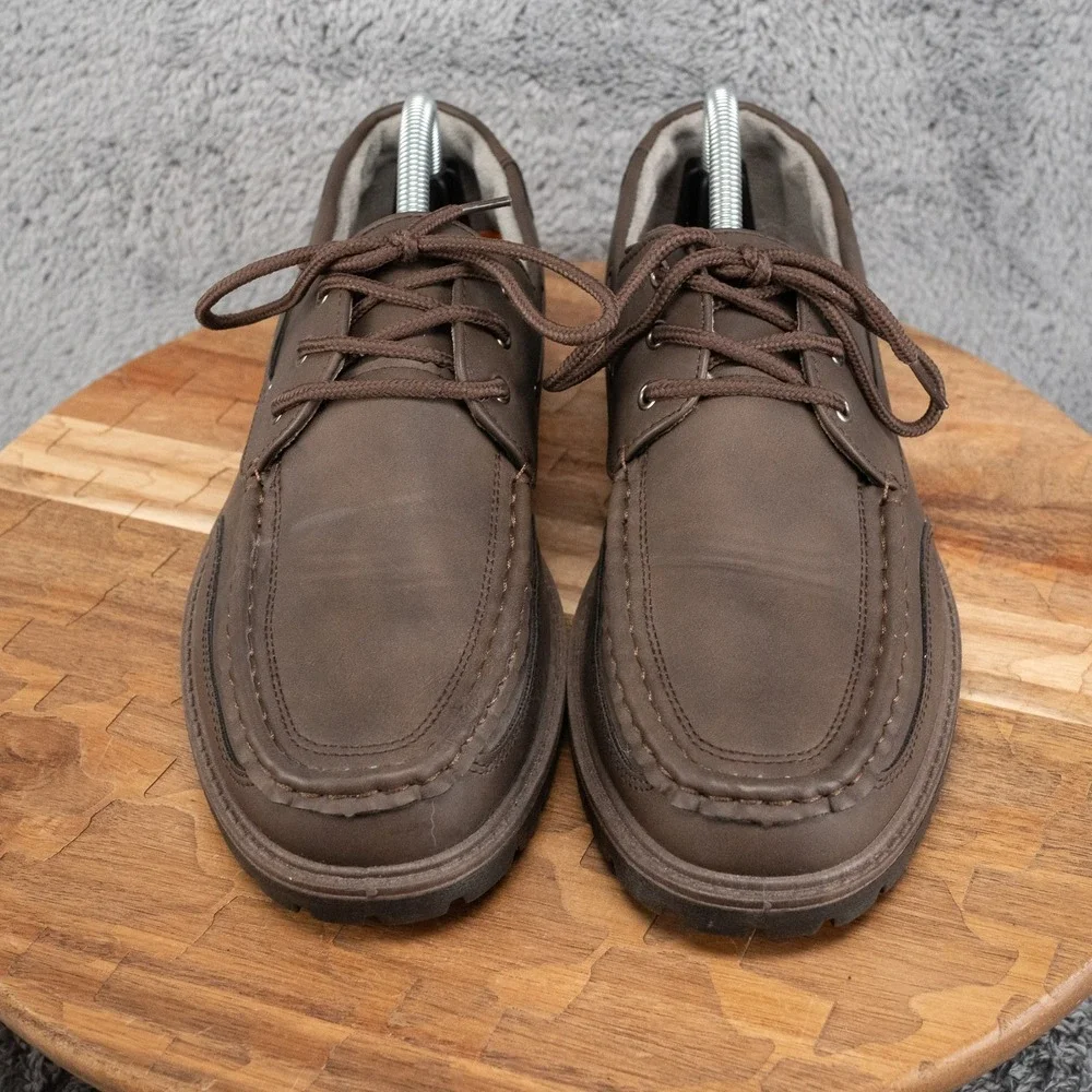 Size 8.5 Men's Brown Boat Shoes Moccasin Loafer Lace Up Thick Tread Soles